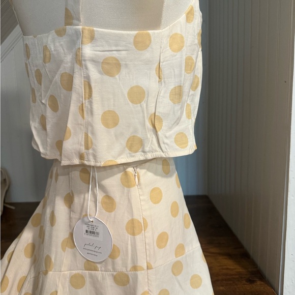 Petal & Pup Two Piece Set Size 6 - Picture 2 of 7